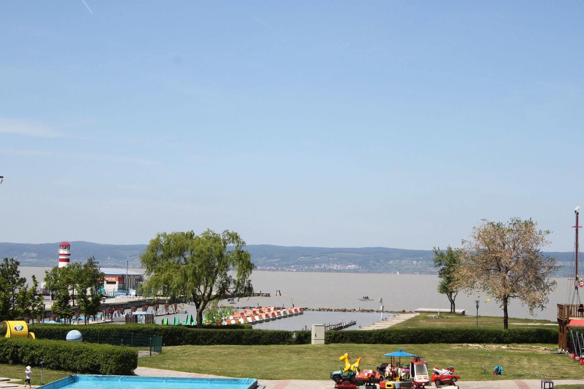 Hotel Al Faro Lodge Am See Podersdorf am See Luaran gambar